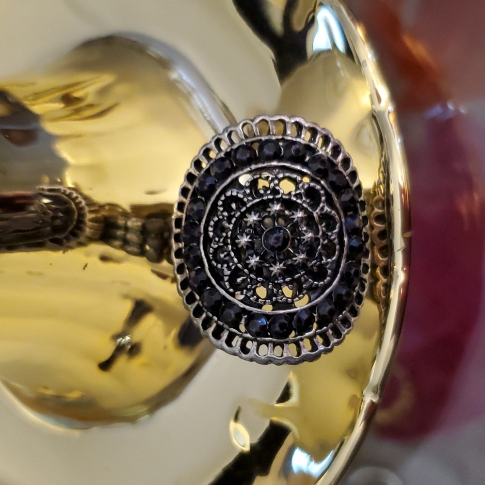 Beautiful Boho Style Ring - Picture 5 of 9
